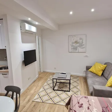 شقة Baric سبليت