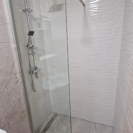 Baric شقة سبليت